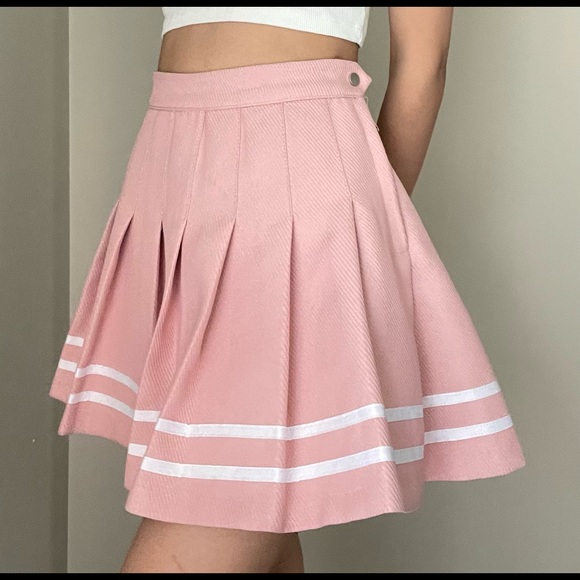 Pink Pleated Skirt - Picture 2 of 2